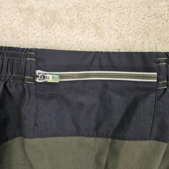 Under Armour heatgear Shorts Loose Fit Green Black Back Zipped Pocket Mens Sz XL - Picture 10 of 14